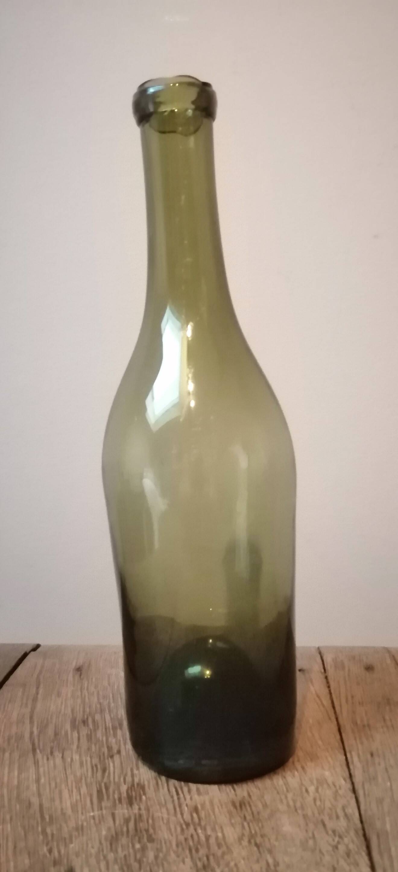 old bottle H 22.5 cm