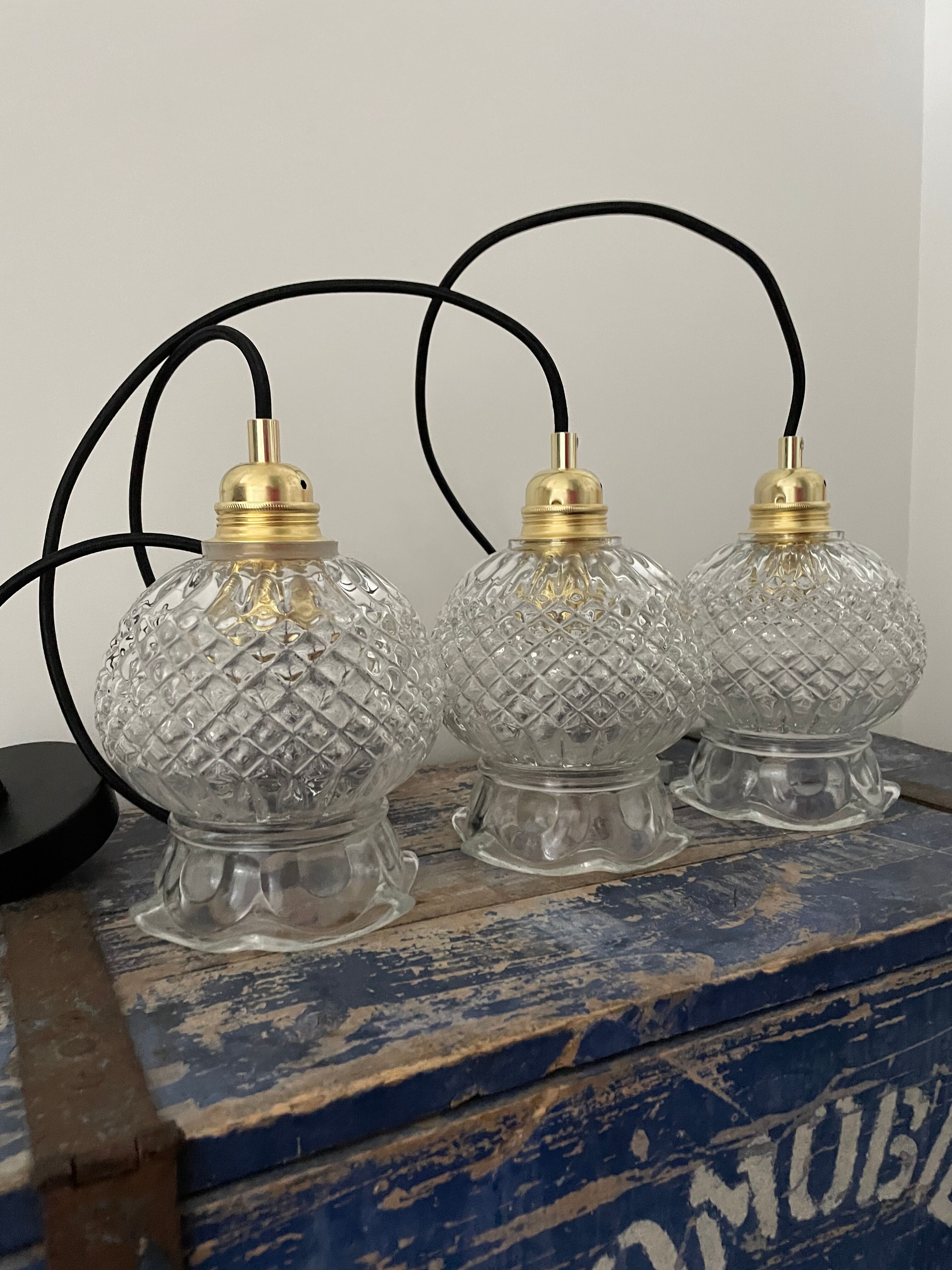 Set of three new electrified chiseled glass suspensions
