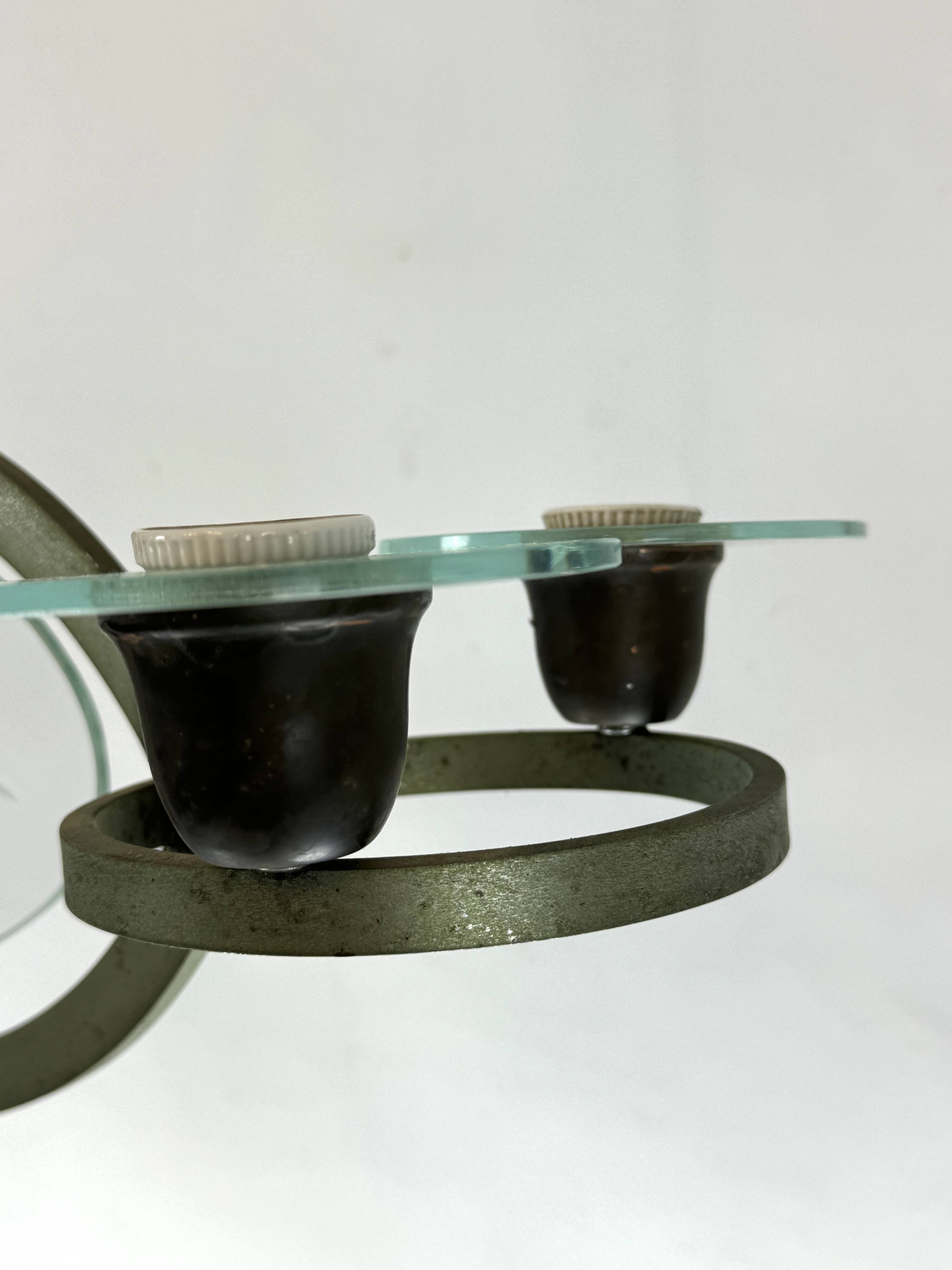 Pietro Chiesa, Art Deco chandelier in solid lacquered brass and glass. Italy 1930s