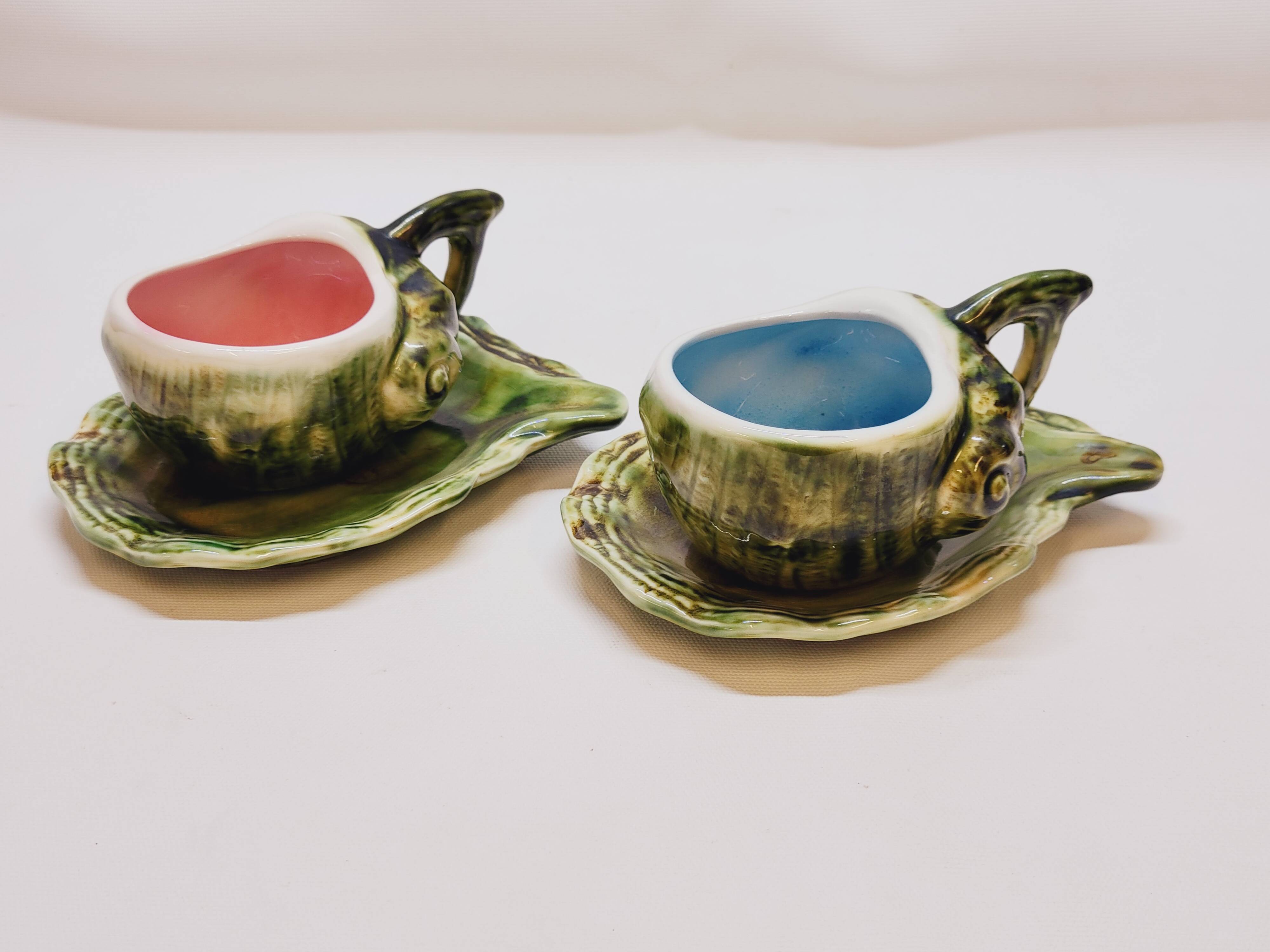2 cups + 2 saucers in majolica slip ceramic zoomorphic snail shape