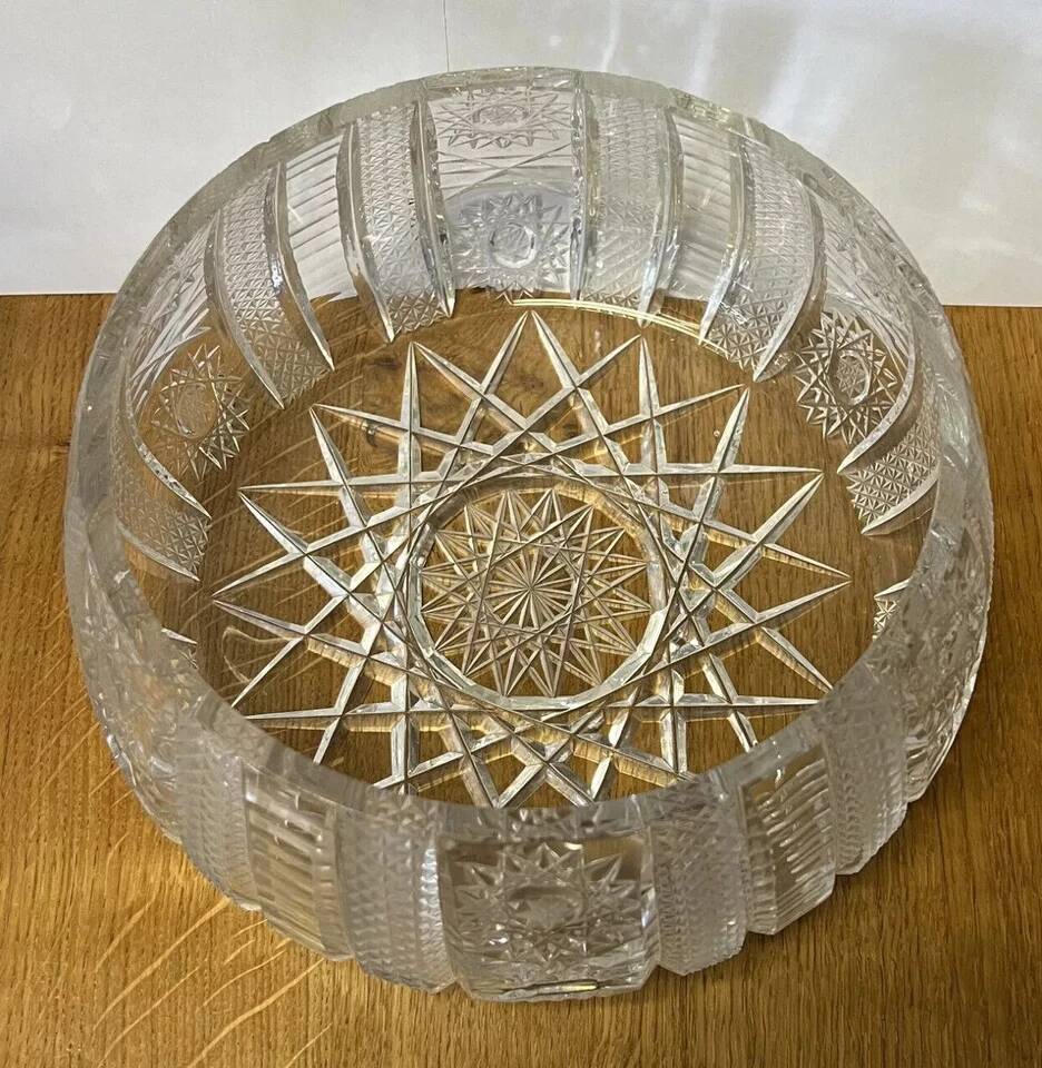 Chiseled crystal cup circa 1970