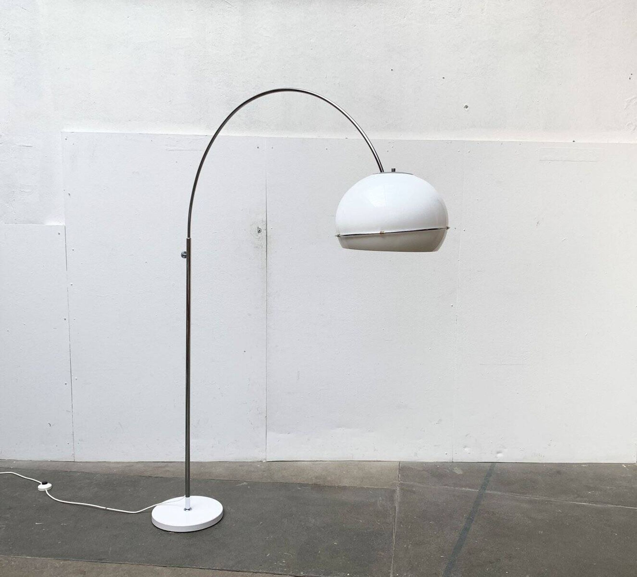 Lampadaire Arc Âge Spatial du Milieu du Siècle de Gepo, années 1960