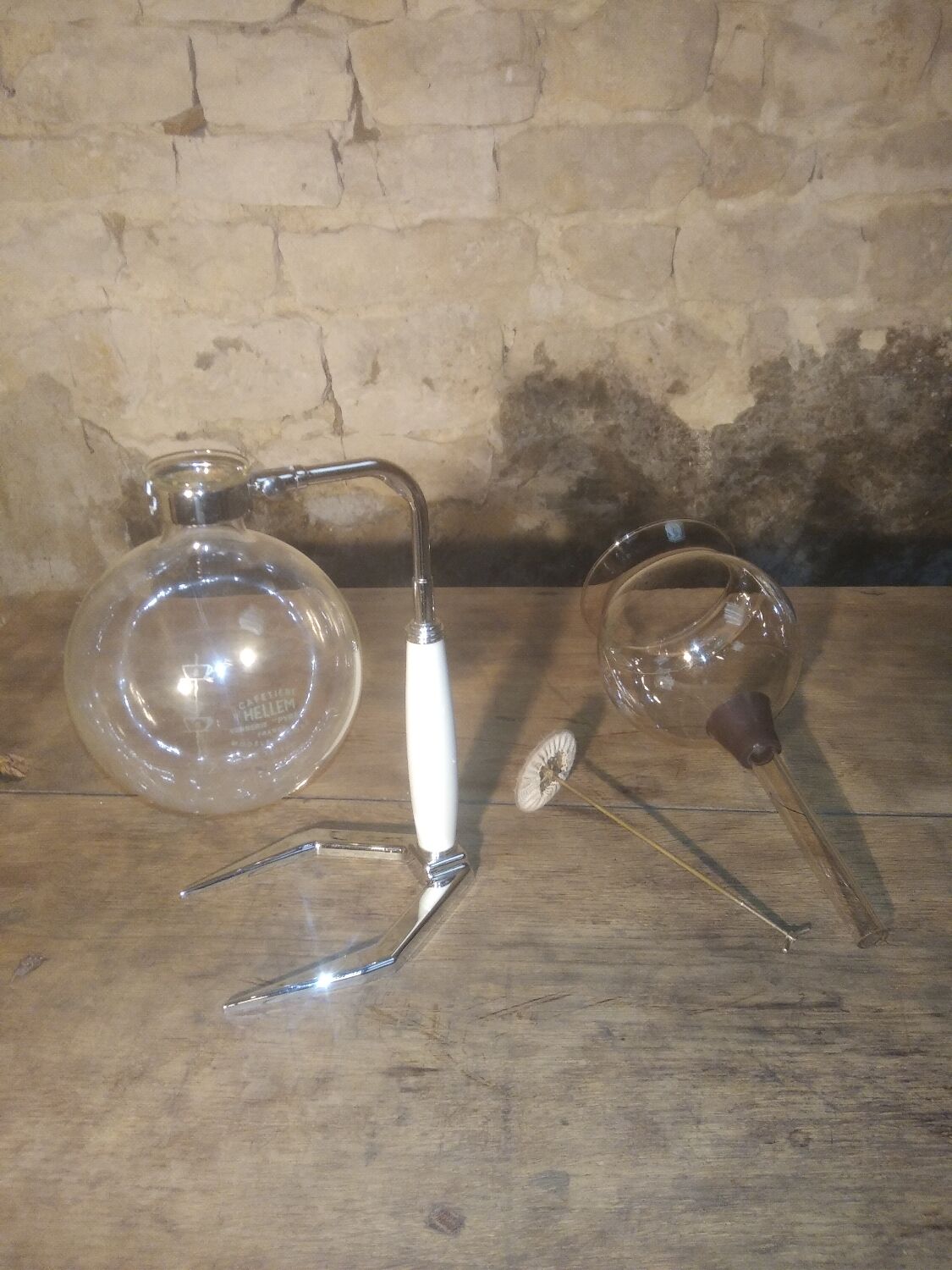 Hellem vacuum coffee maker