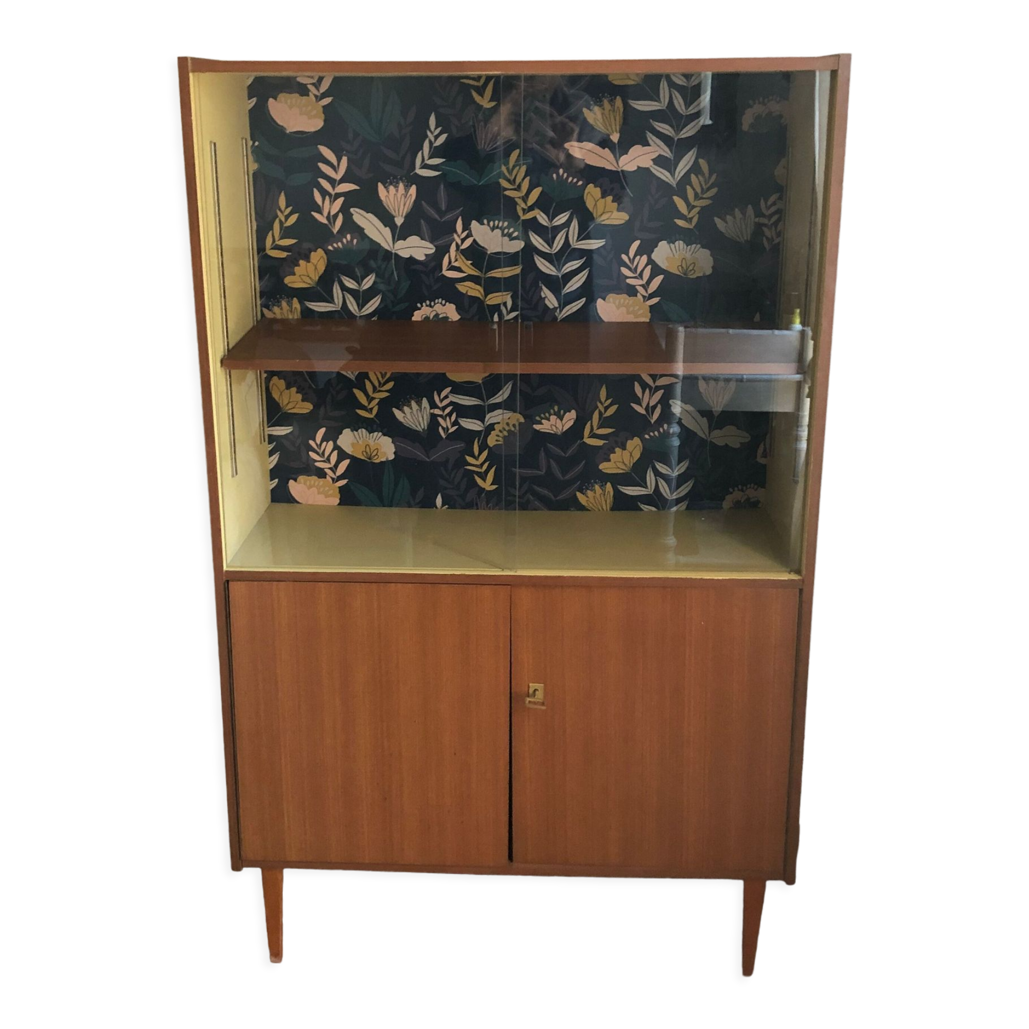 Vintage bookcase restyled