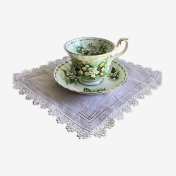 Tasse et sous tasse porcelaine fine anglaise Royal Albert