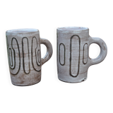 2 ceramic mugs signed db