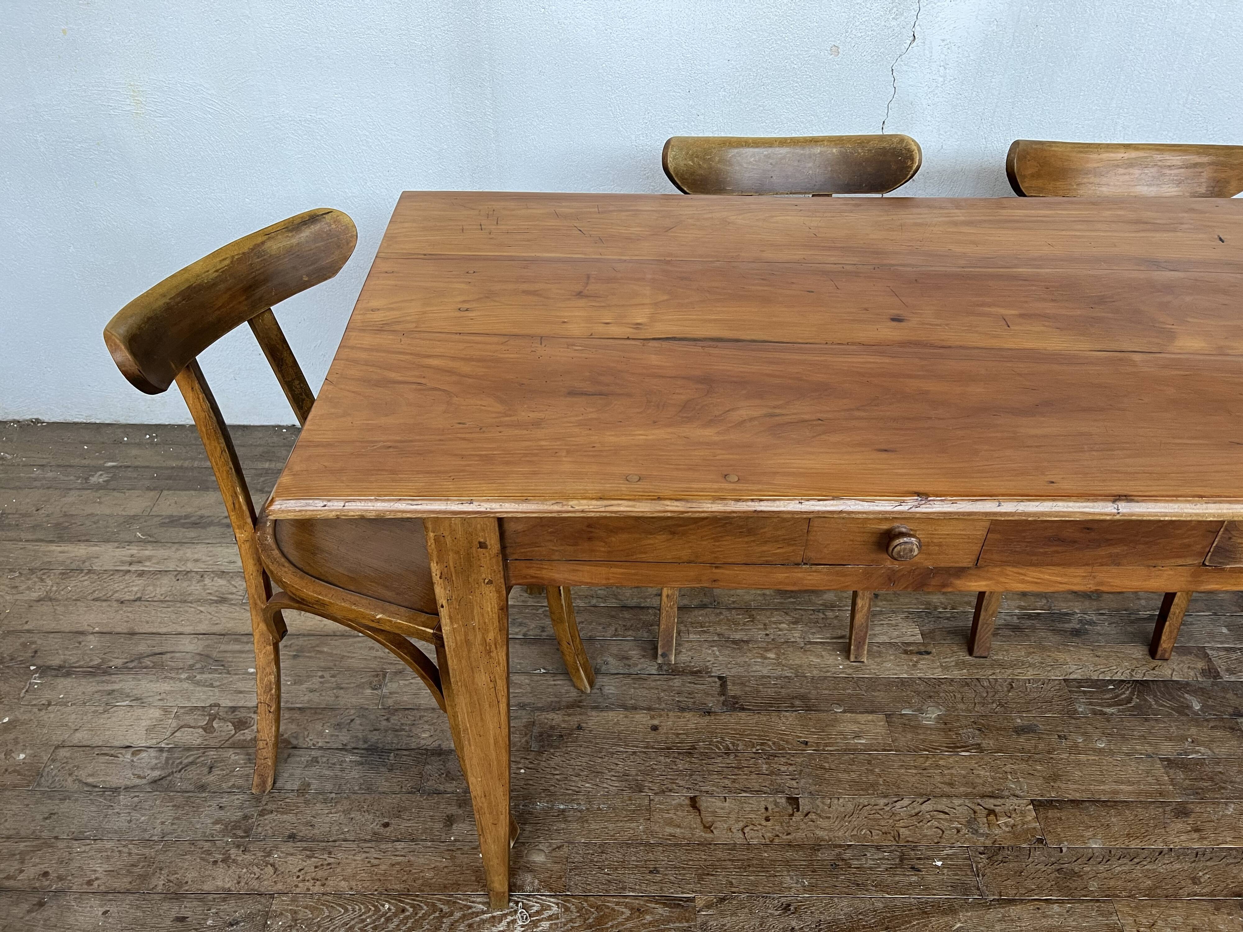 Old farmhouse table early XXth legs spindles solid wood