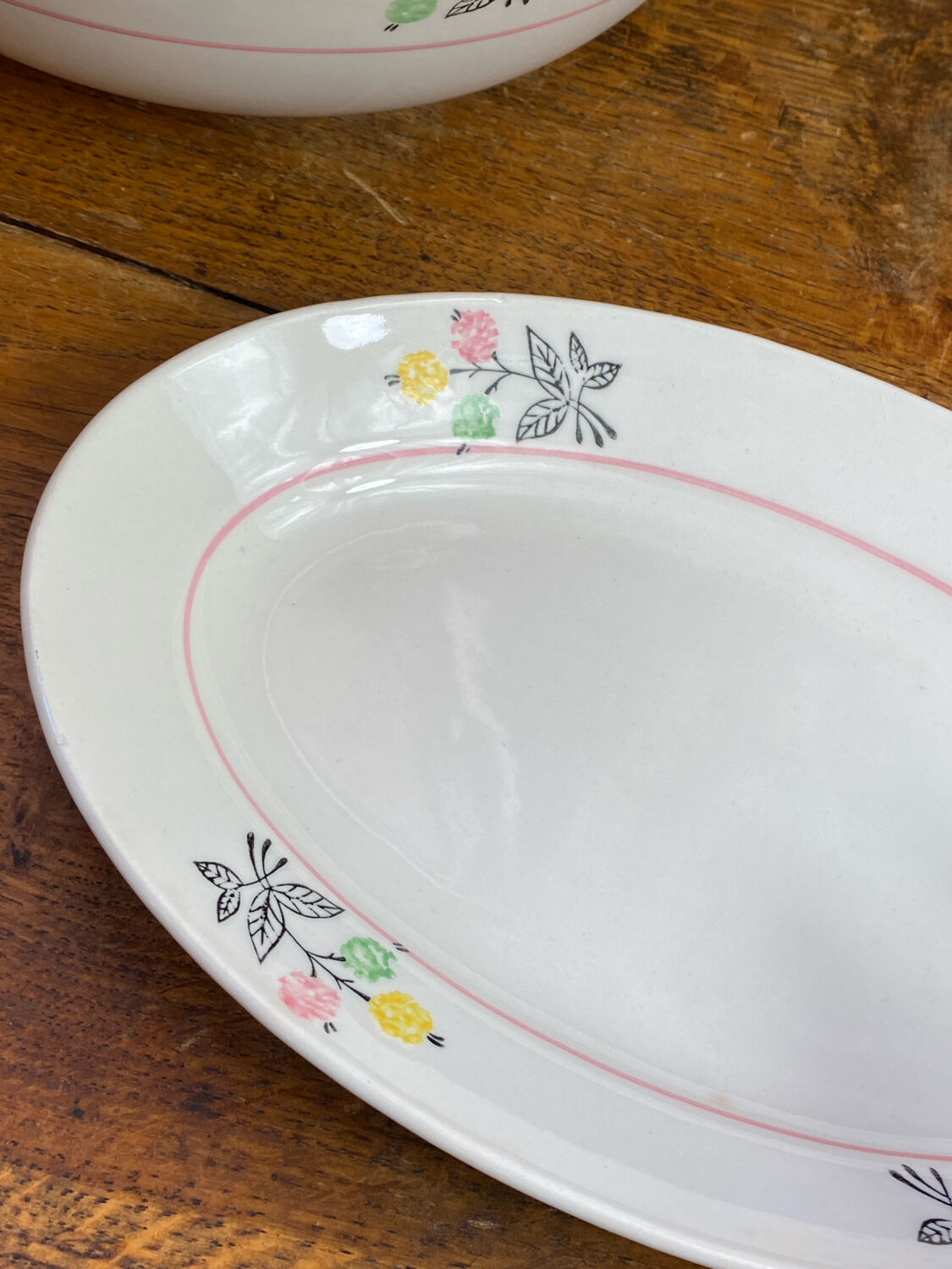 Porcelain salad bowl, Gien