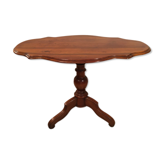 Table biseautée en bois vernis