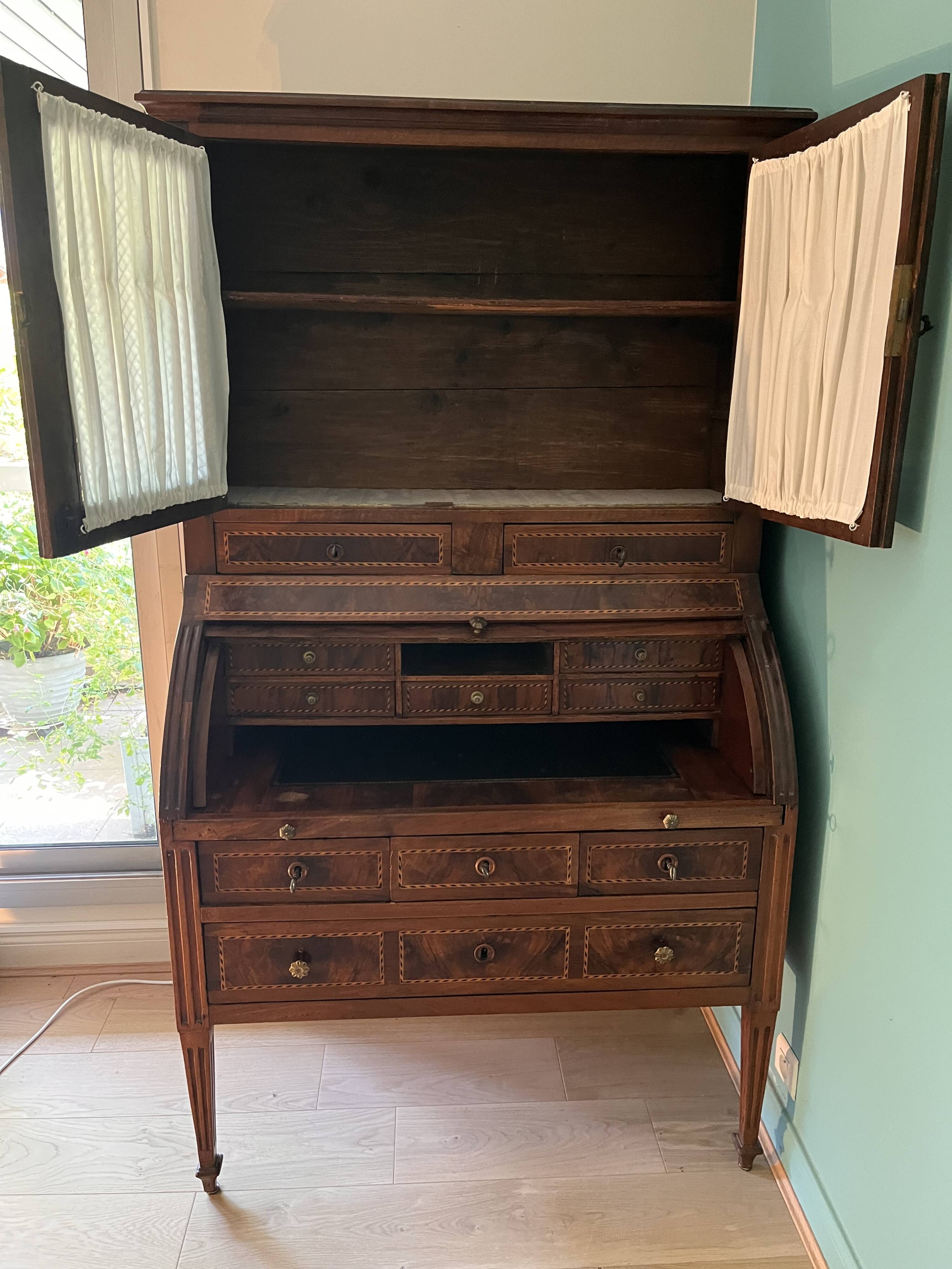 Bureau en cylindre en acajou