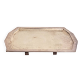 Plateau Art Deco metal argente martele sur pied plat de service vintage⁠