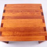 Table basse en bois Français de pin brutaliste, 1970 France