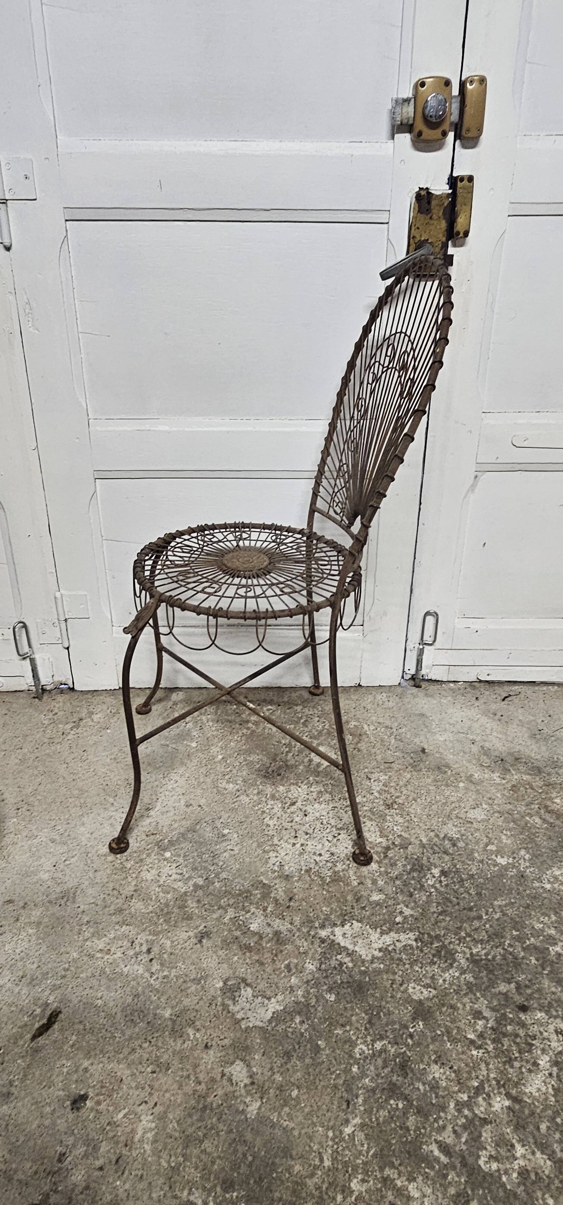 Chaises de jardin ajourées style John salterini