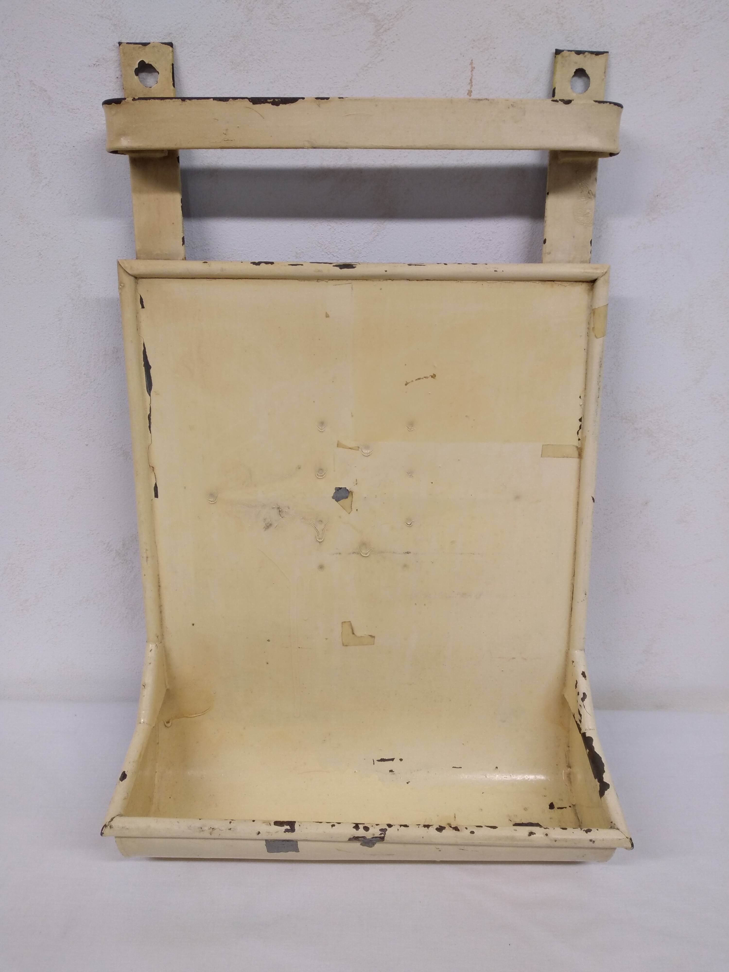 Enameled utensil holder