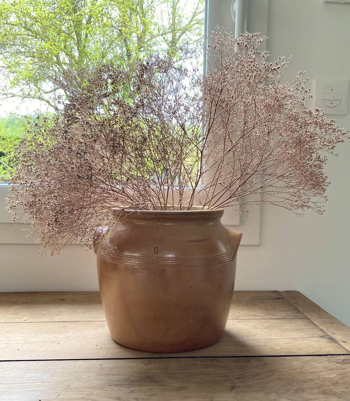 Brown stoneware jar pot