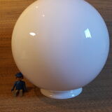 Globe 25cm en verre blanc ancien pour lampe suspension