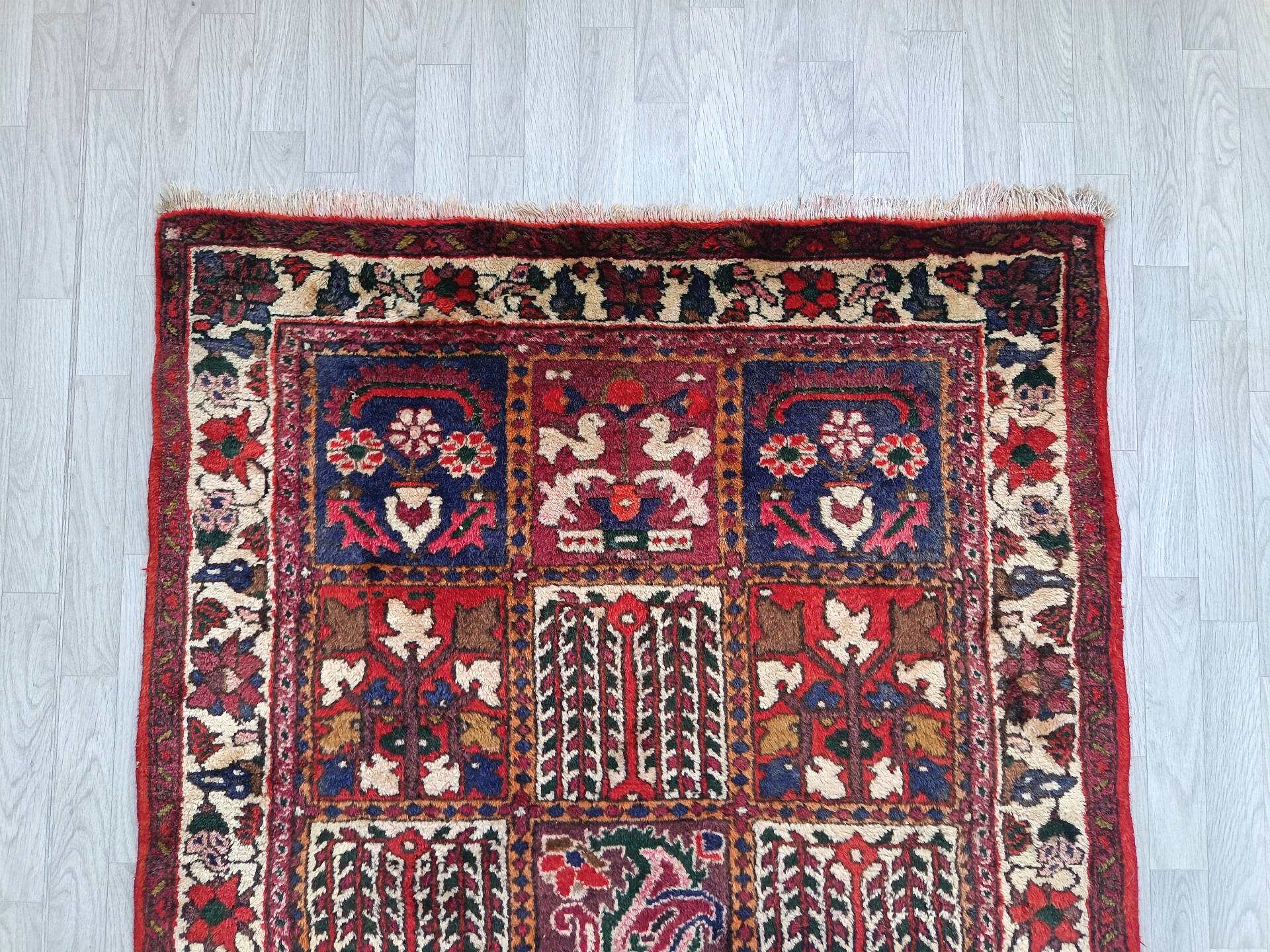 Handmade Bachtiar Persian carpet