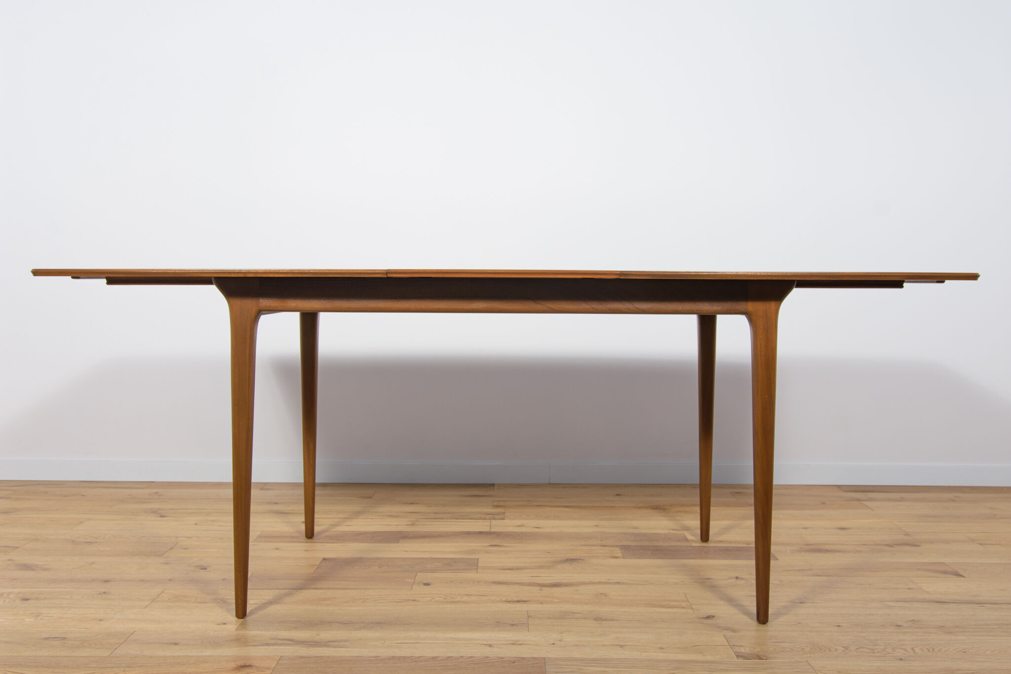 Mid-Century Teak Extendable Dining Table from McIntosh, 1960s