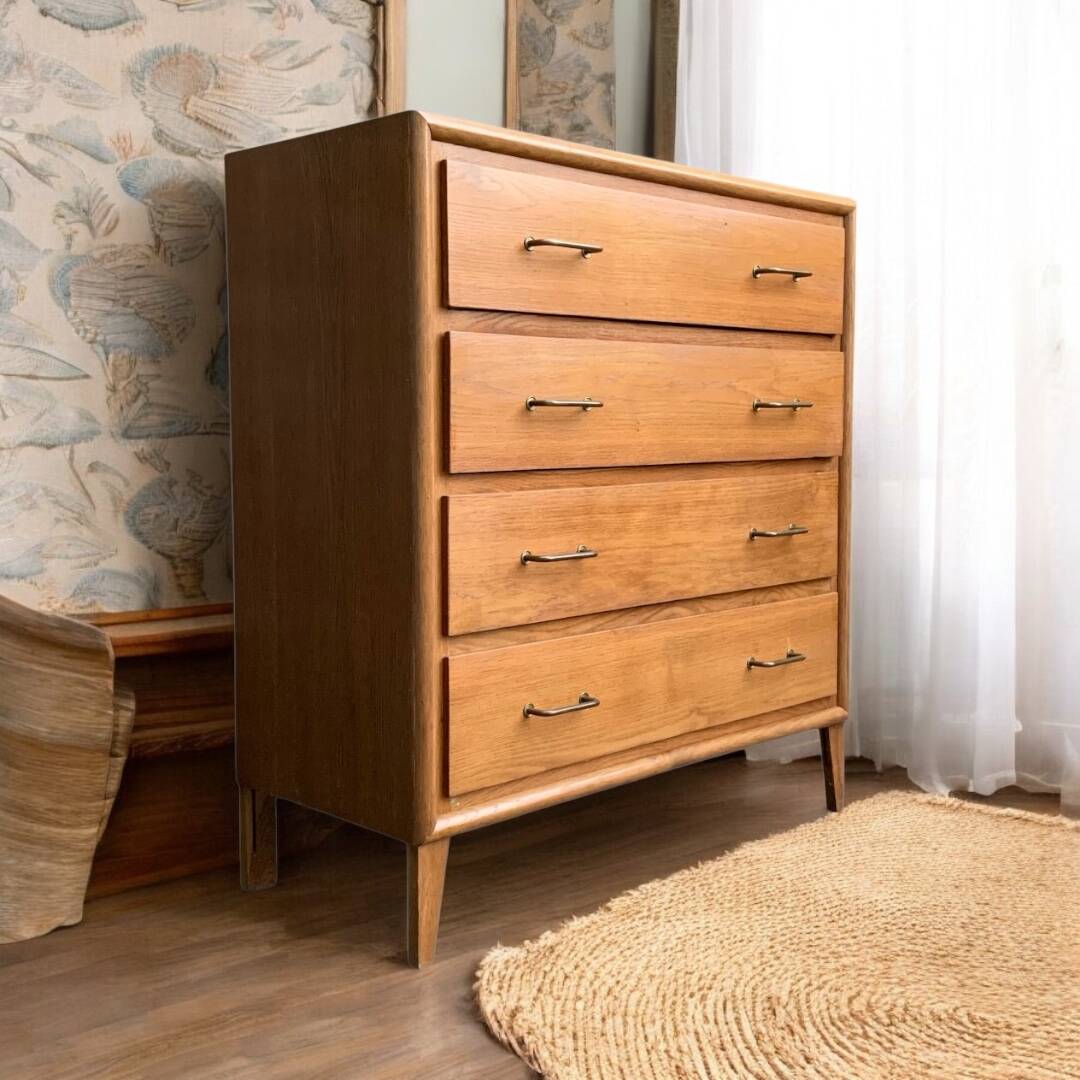 Vintage chest of drawers with compass feet, oak, original patina, 1950s
