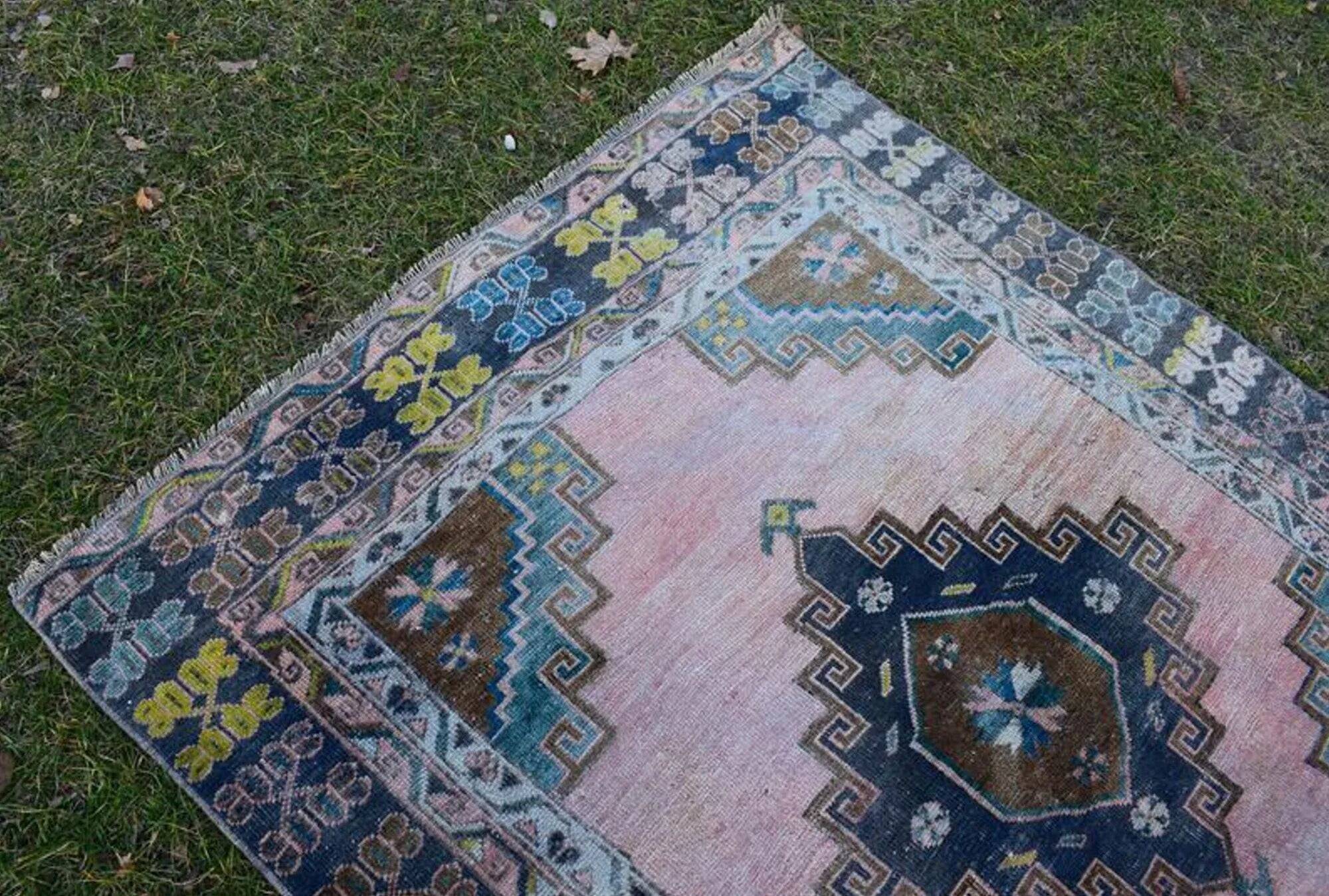 Vintage Turkish hallway rug 135x330 cm