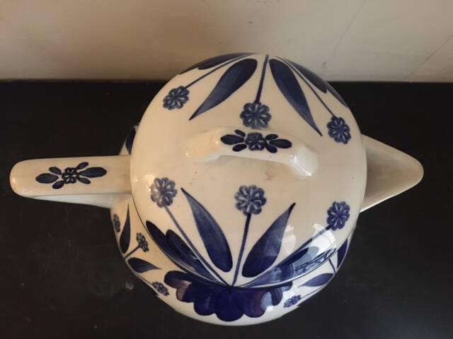 Villeroy & Boch Wallerfangen teapot, Saar basin, 1920, Art Deco