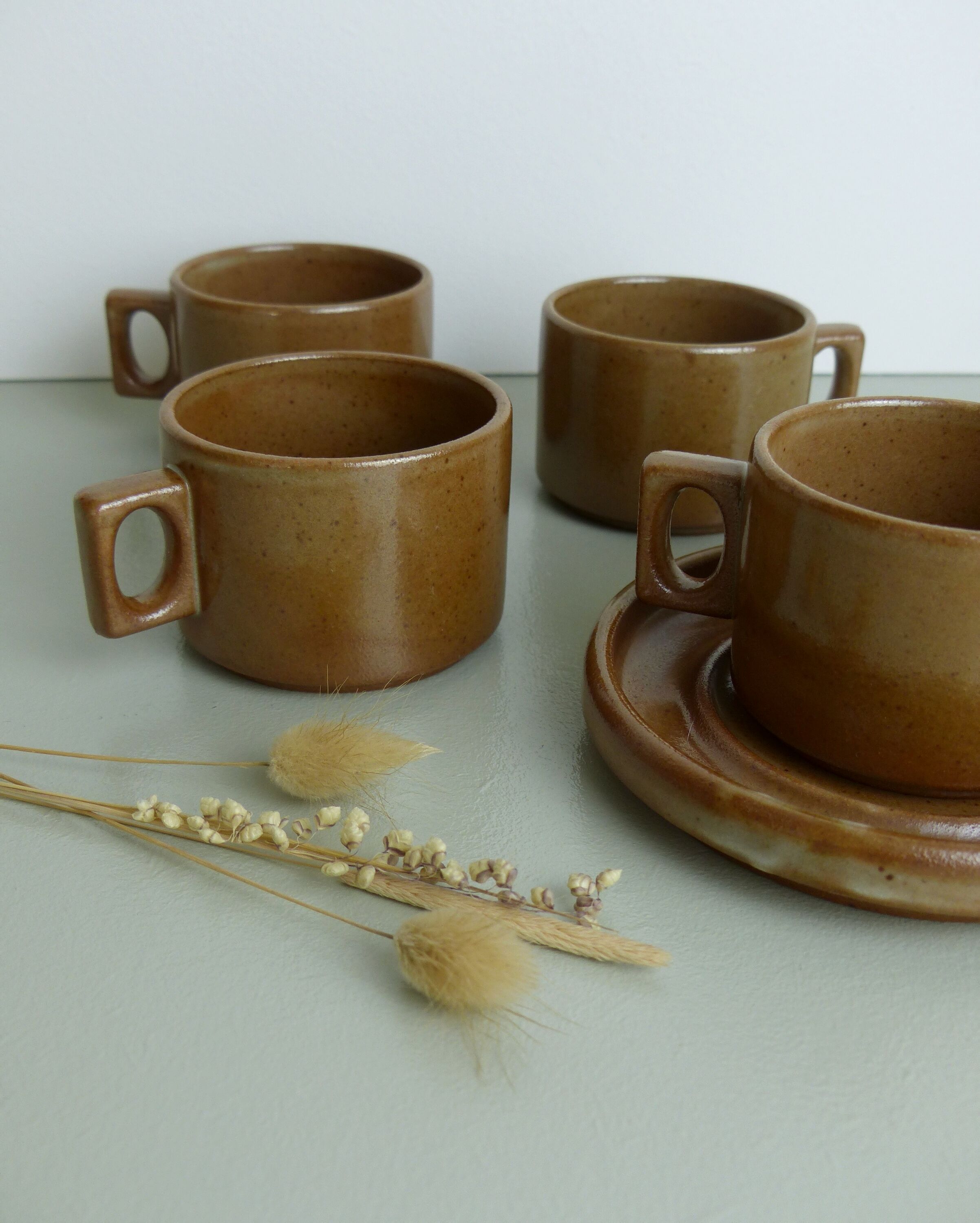 4 cups Brenne sandstone