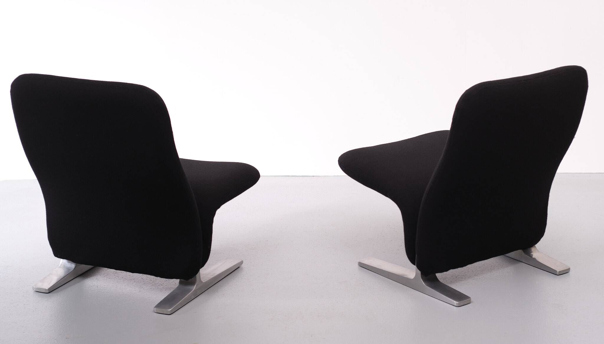 F780 Concorde Lounge Chairs by Pierre Paulin for Artifort in New Upholstery