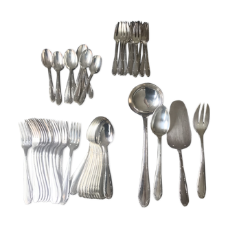 Gold orbrille silverware