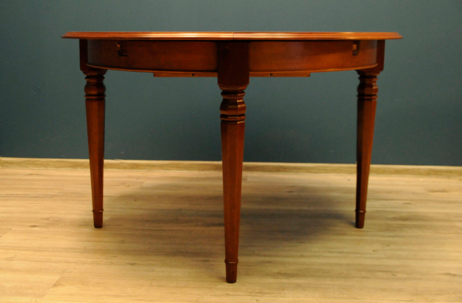 Jaycee furniture english folding table