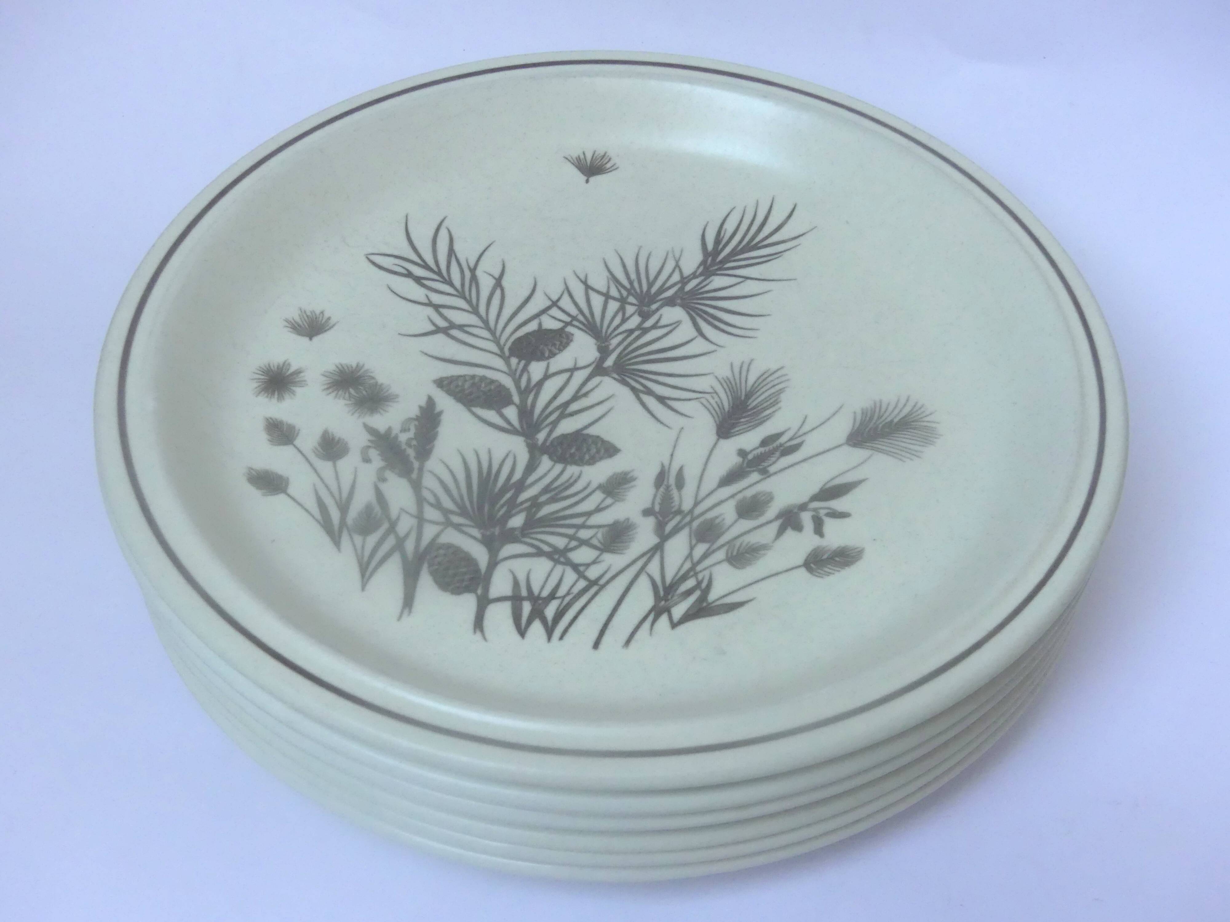 Set of 6 flat english plates