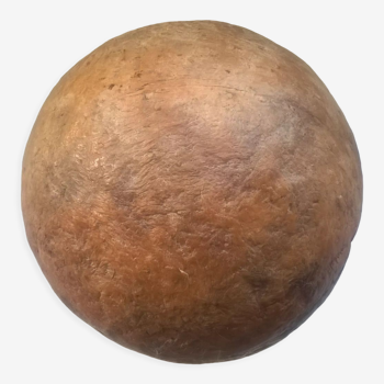 Boxwood petanque ball