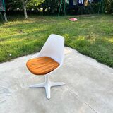 Arkana tulip table and chair set by Maurice Bruke