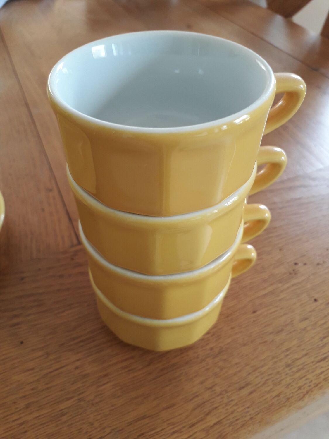 Tasses et sous tasses bistrot