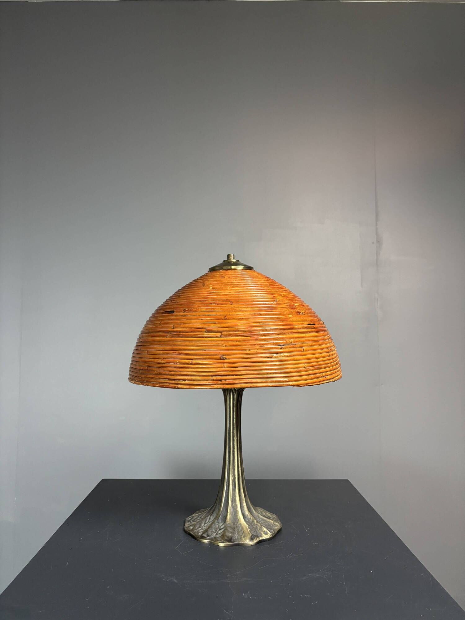 Midcentury mushroom pencil reed rattan bamboo and brass table lamp, 1970s