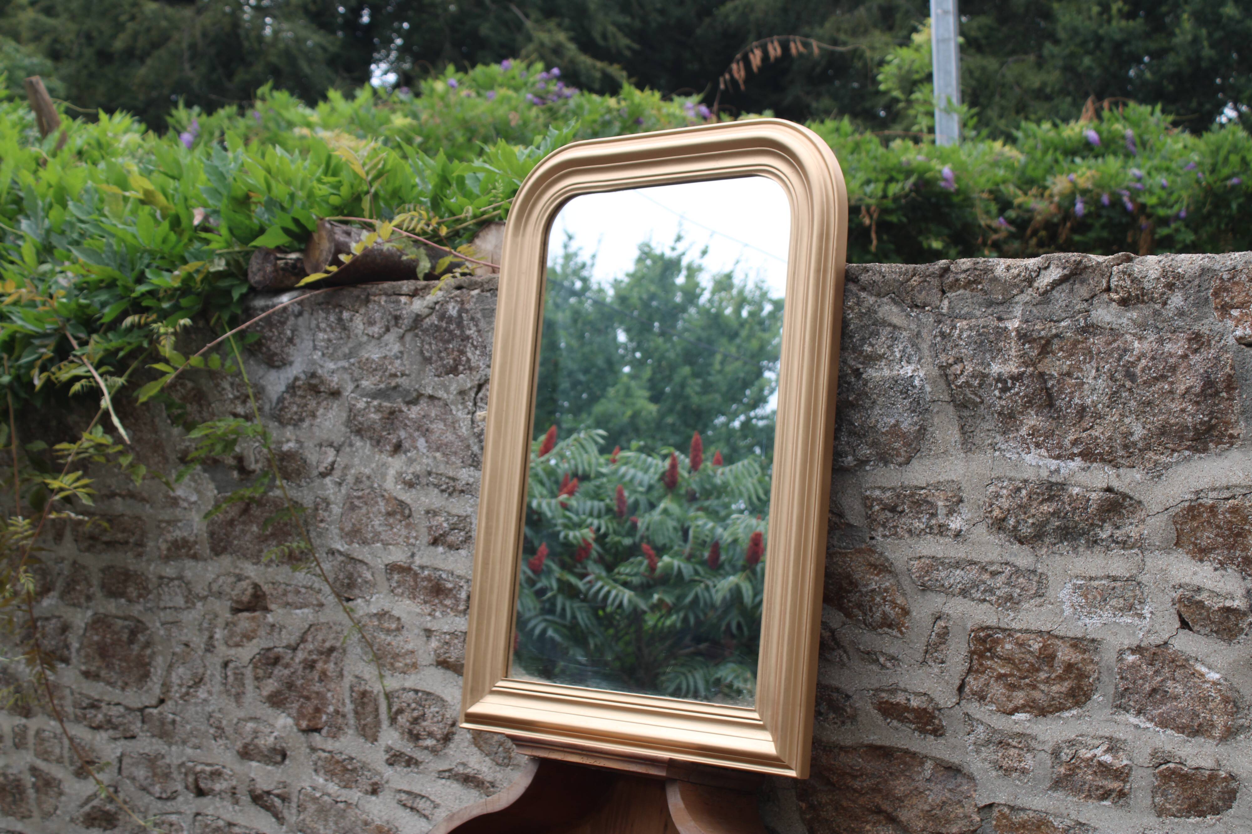 Vintage champagne gold wooden mirror – Louis-Philippe style – 86 × 62 cm