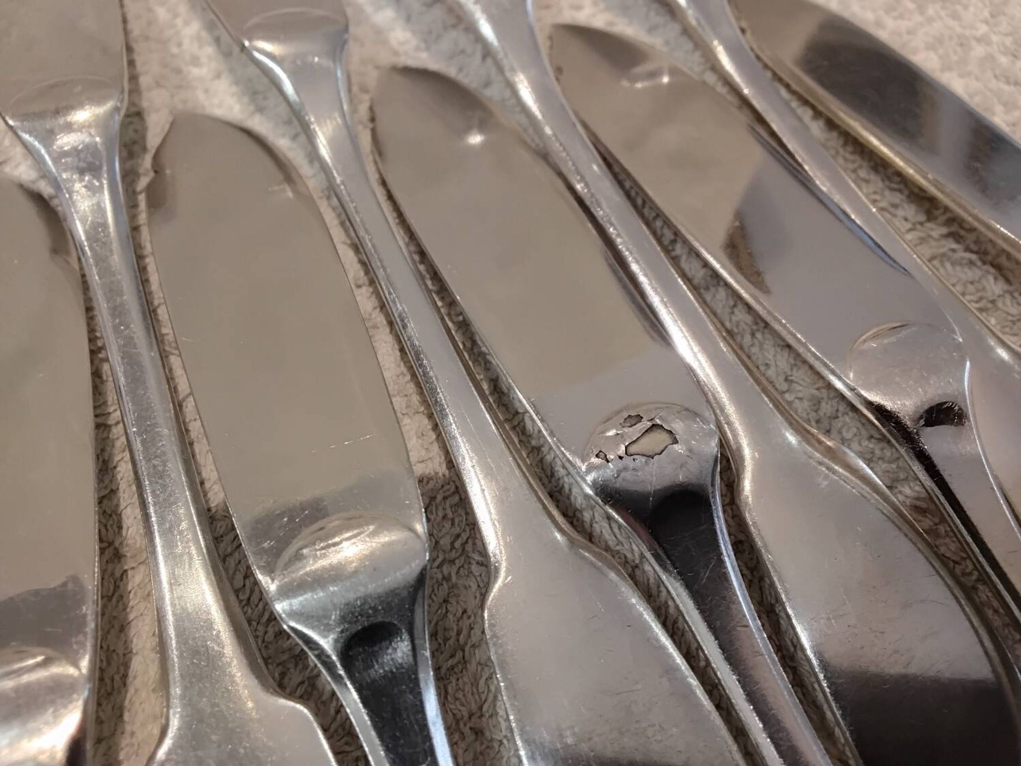 12 fish cutlery sets, 24 pieces, silver-plated metal, Christofle Cluny silversmith