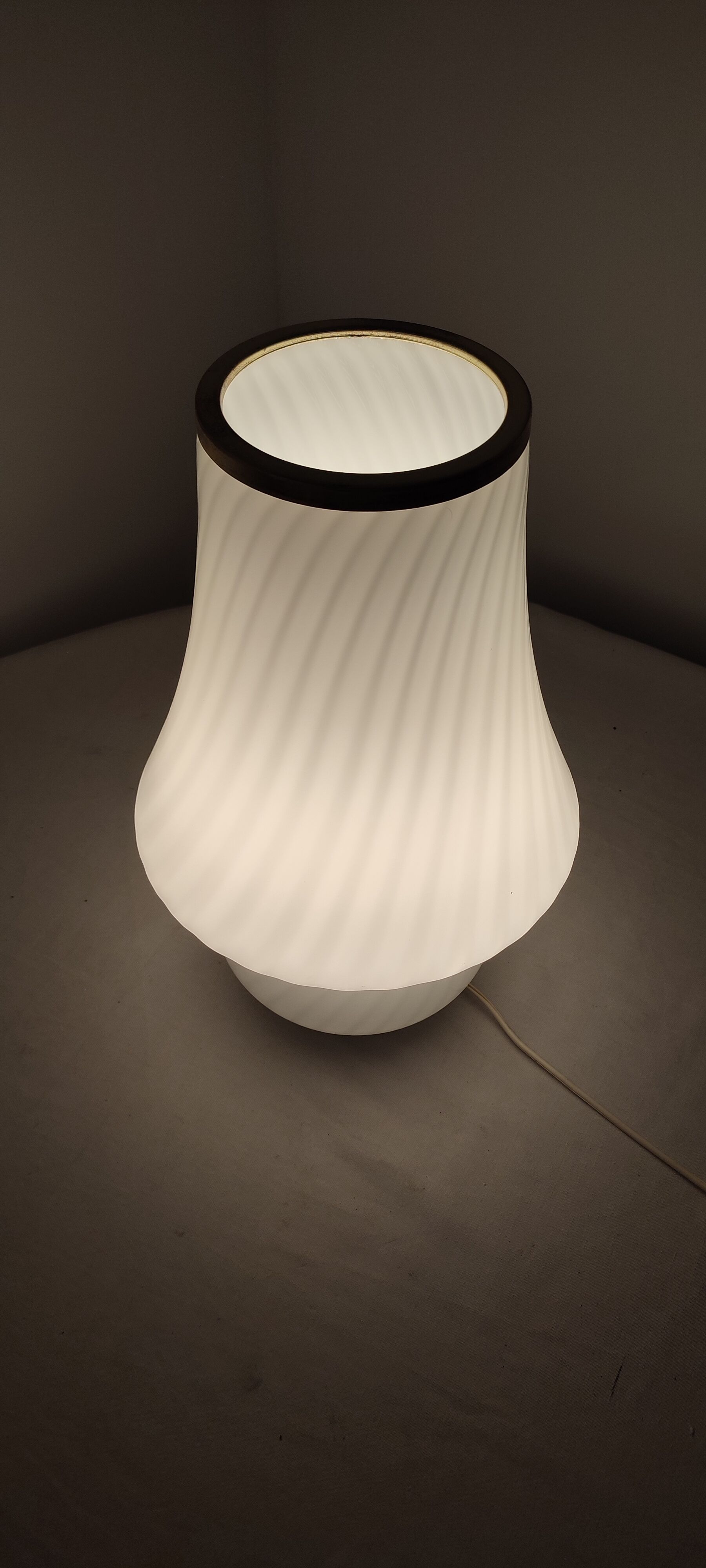 Lampe de table en verre de Murano « champignon ». Italie, années 1970.