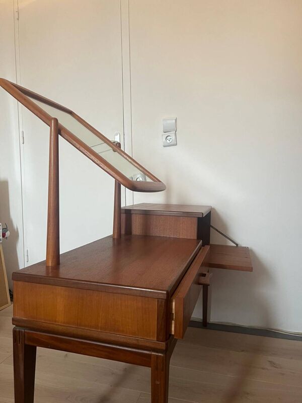 Coiffeuse en teck scandinave vintage