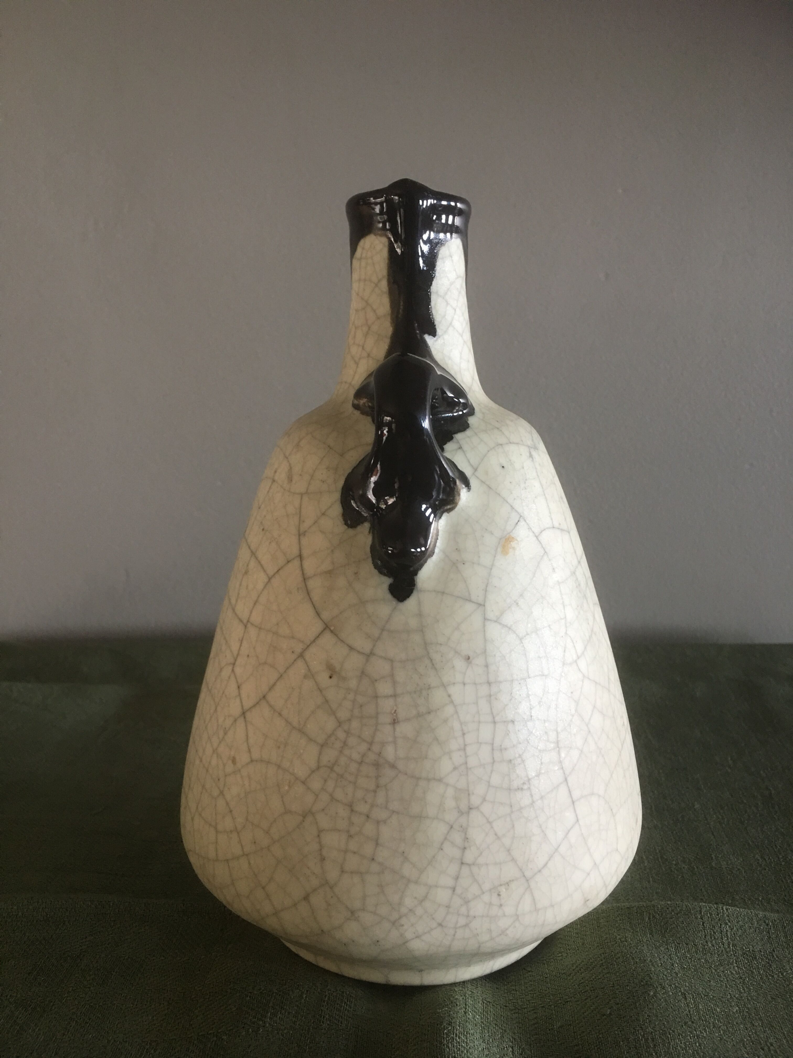 Praticality orchies cracked ceramic vase