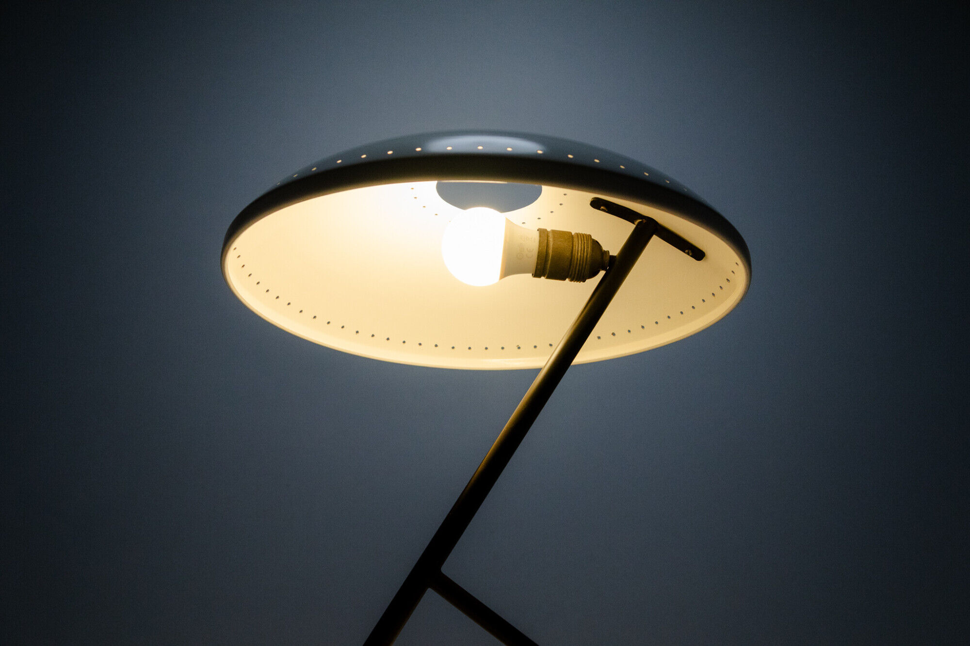 Lampe de bureau Blanc Negro Evoluon par Louis Kalff pour Philips, années 1950.
