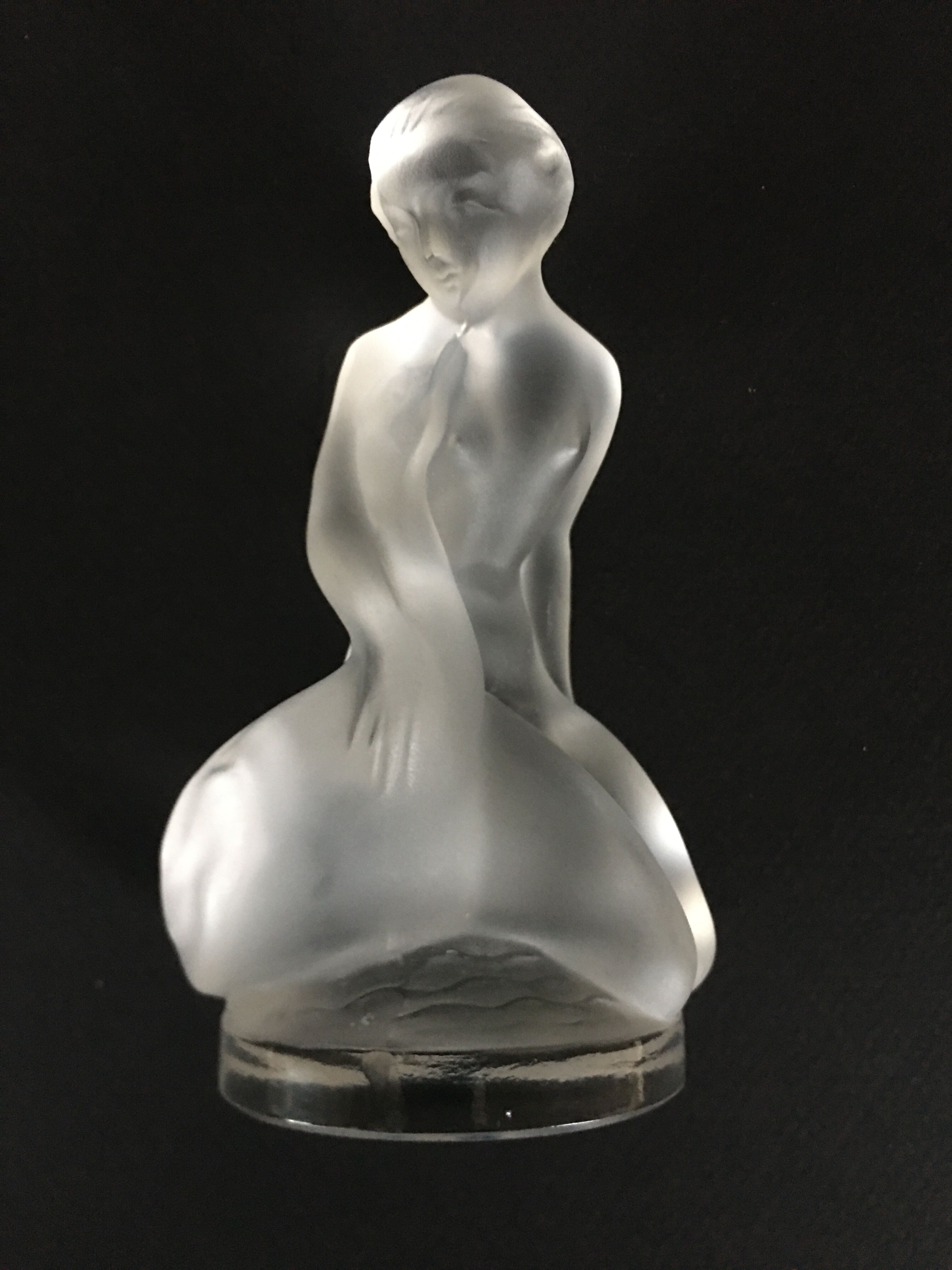 Lalique paper press