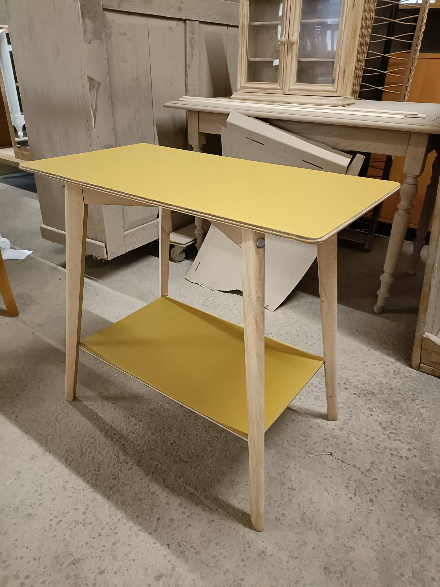 Vintage side table with tapered legs