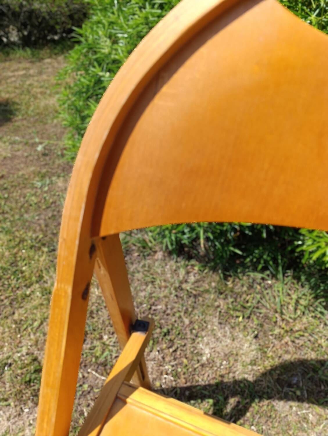 OTK folding wooden chair
