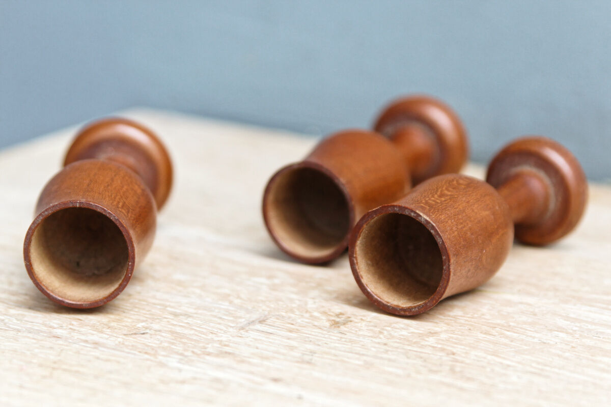 Decorative liquor service