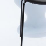 Ensemble de trois chaises séries Sept, modèle 3107, conçu par Arne Jacobsen