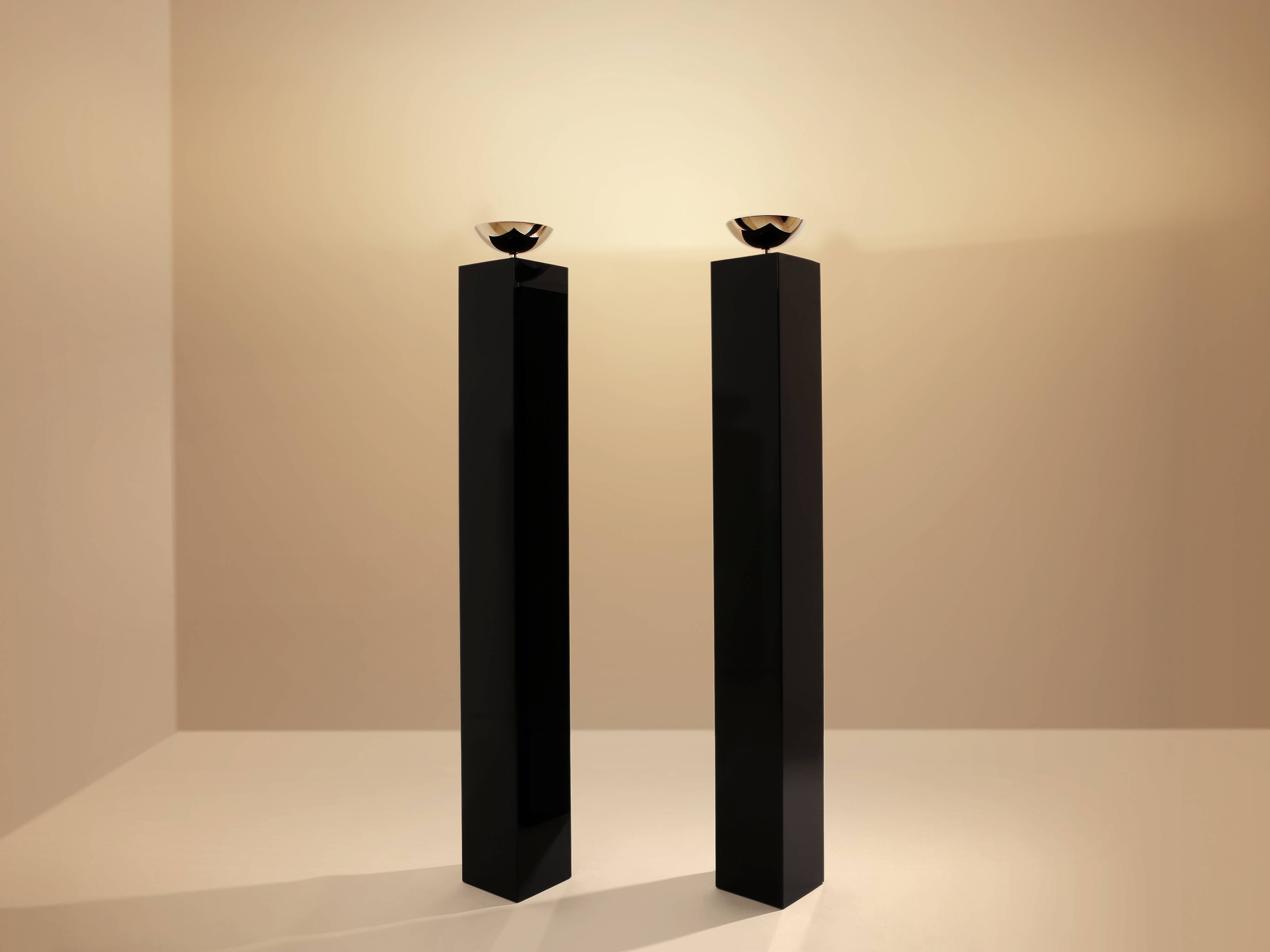 Paire de lampadaires en laque noire et métal nickelé de Michel Boyer, 1979