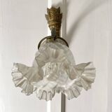 Applique ancienne en bronze et tulipe de verre