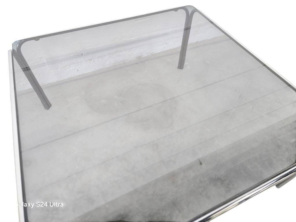 Table basse carrée vintage / table basse avec verre fumé