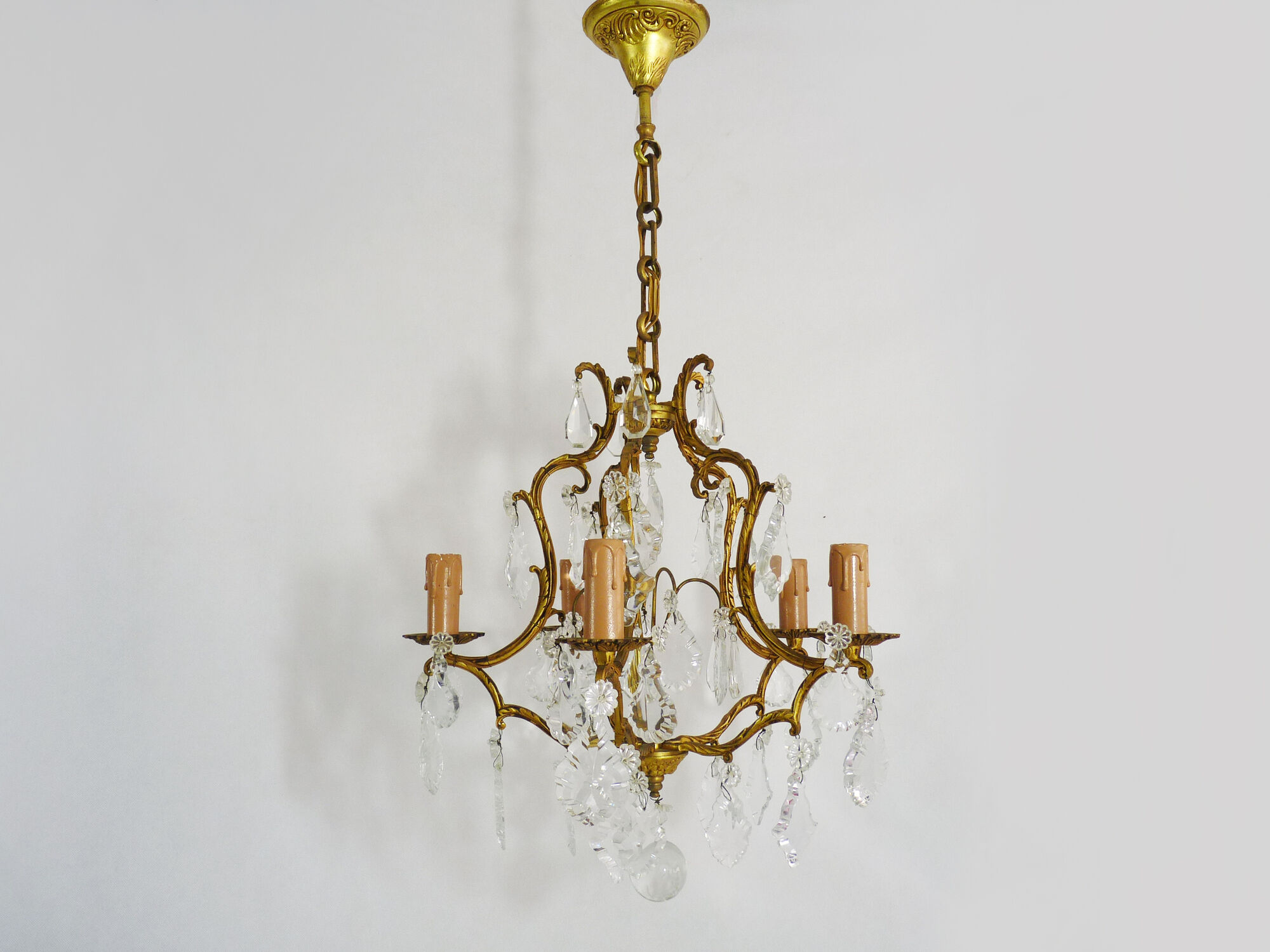 Bronze cage chandelier and glass stamps, at 5 lights. Year 50 60