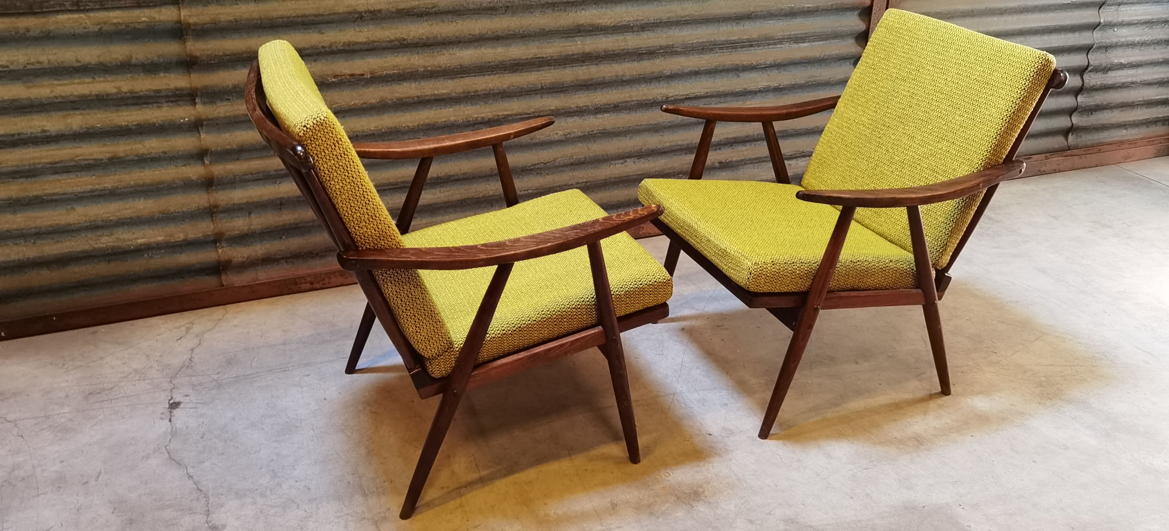 Pair of boomerang armchairs TON Bystřice (Thonet) by Antonin Suman 1960